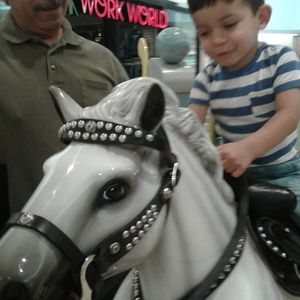 Meet your Posher, Juan